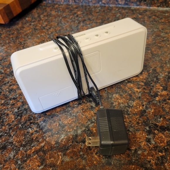 Capello Big Time Wood Grain Alarm Clock - Picture 2 of 3